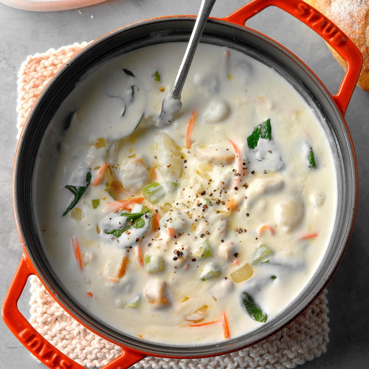 Creamy Chicken Gnocchi Soup Exps Ssmz18 55269 D03 09 2b 2