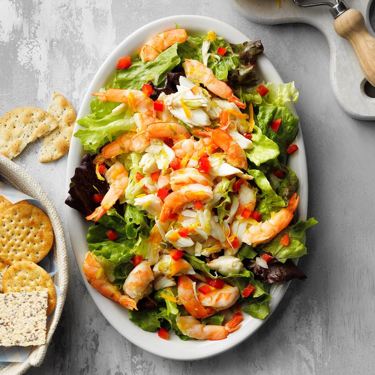 Easy Citrus Seafood Salad Exps Tohjj20 242786 E02 05 1b 6