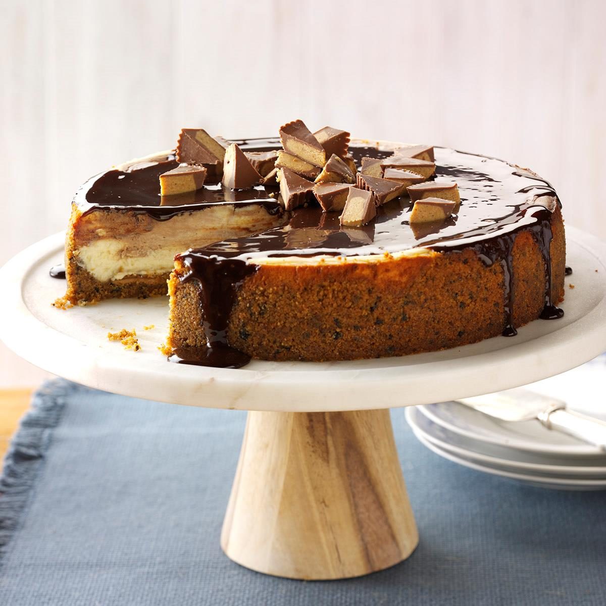 Peanut Butter Cup Cheesecake Exps Mrrmz16 27675 D09 15 6b