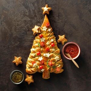 Pesto Christmas Tree Bread Exps Tohdj24 274326 Dr 07 18 2b