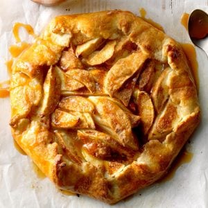 Rustic Caramel Apple Tart Exps Tgcbbz17 38374 B04 28 3b 7